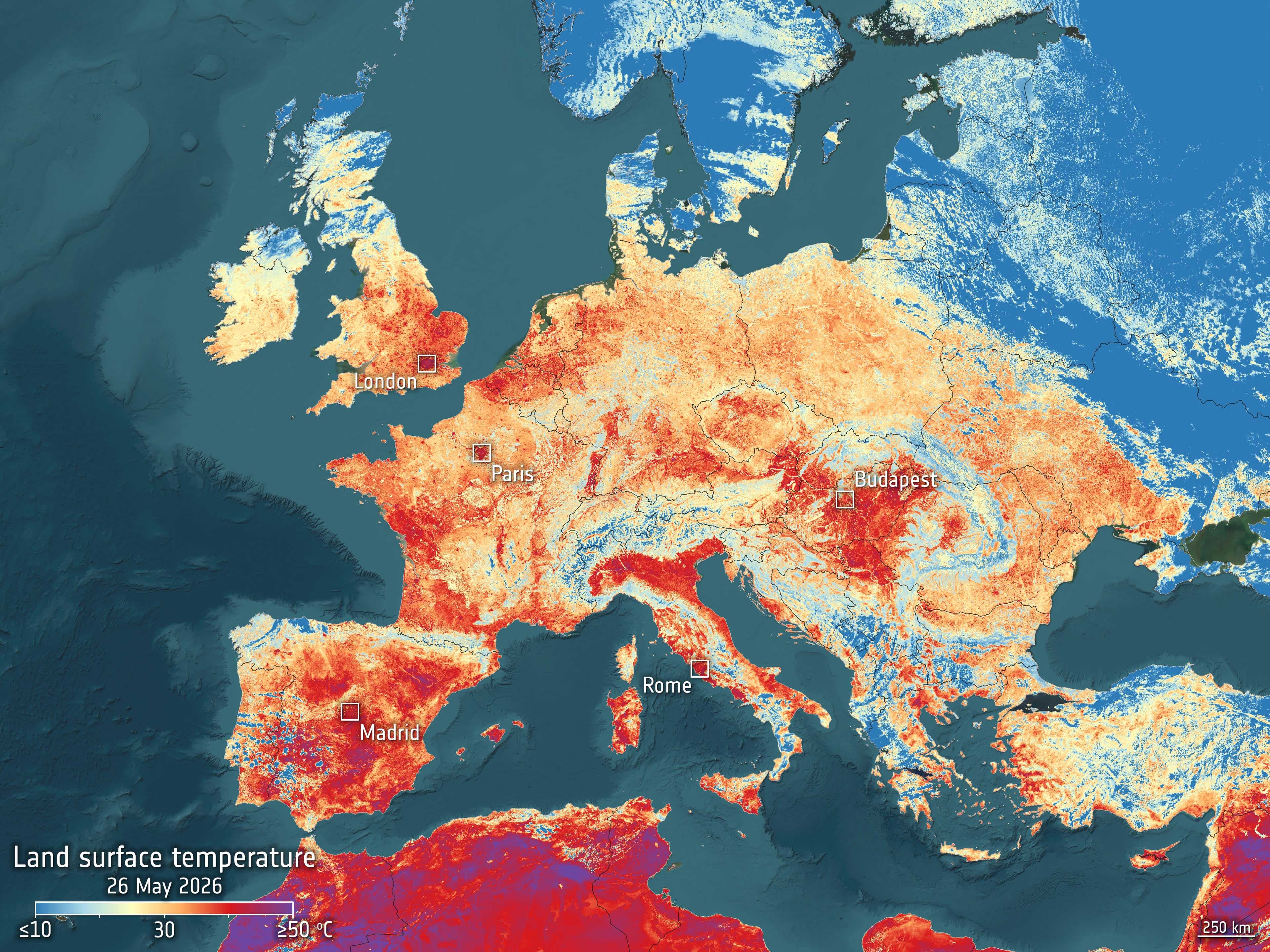 Hartă cu temperatura la suprafața solului în Europa, realizată din date satelitare Copernicus Sentinel-3, în timpul unui val de căldură din 26 mai 2026 — zonele roșii și portocalii arată temperaturi de peste 40-50°C.