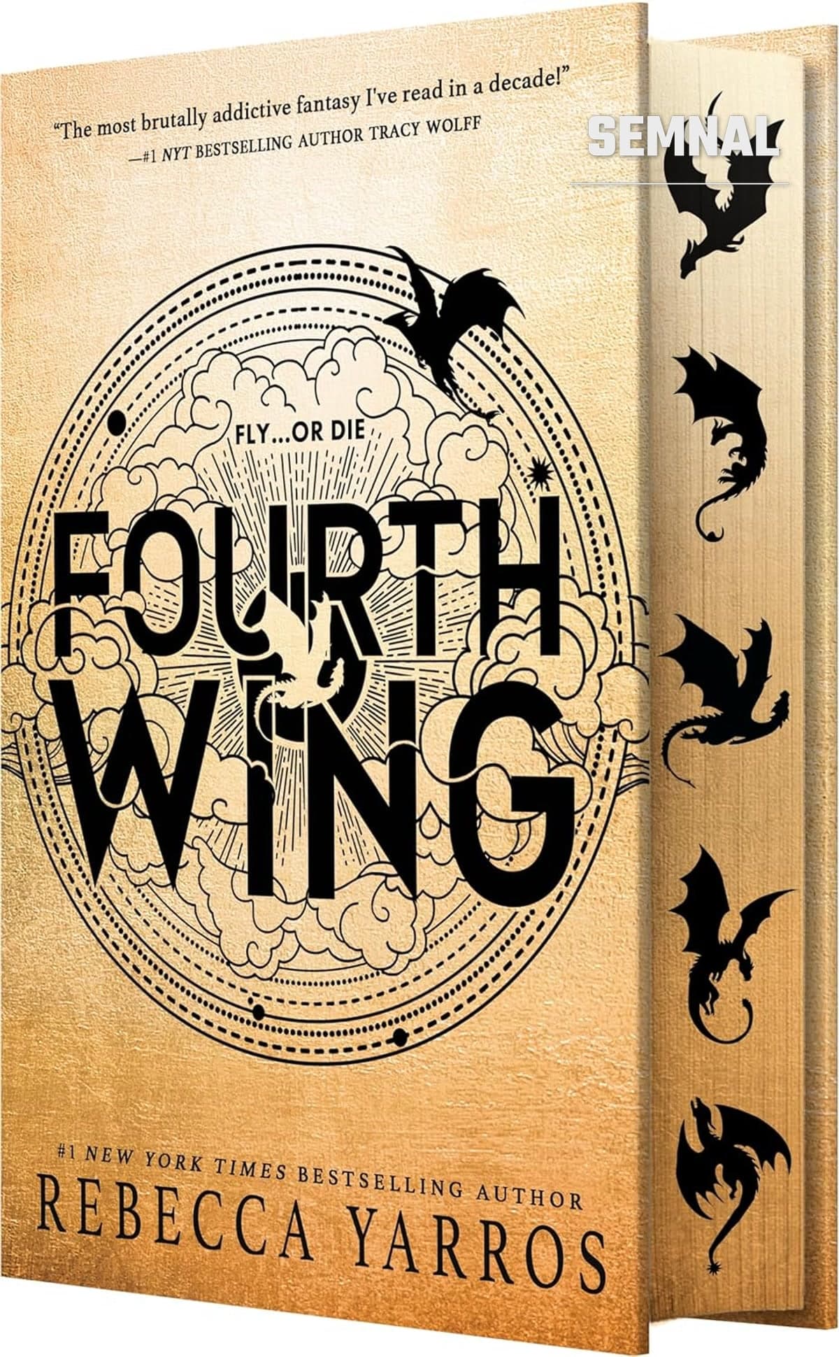 Coperta romanului „Fourth Wing” de Rebecca Yarros, ediția în limba engleză, cu titlul scris peste un cerc cu nori și siluete de dragoni