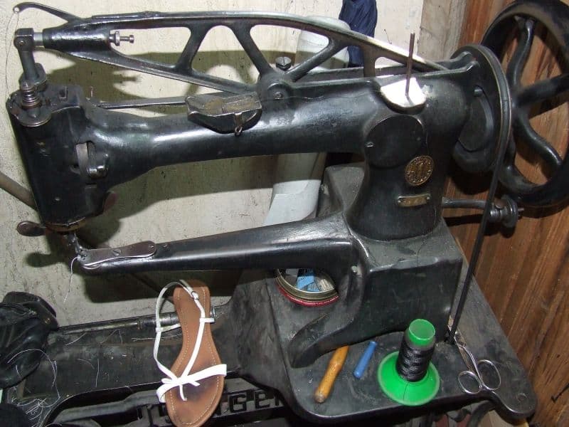 Ateliere de reparat trecutul