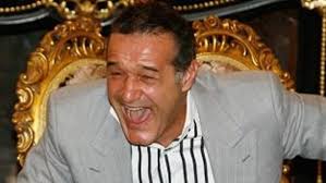 „Bufonul sinistru și milogul” Un nou episod din telenovela AUR vs. Becali