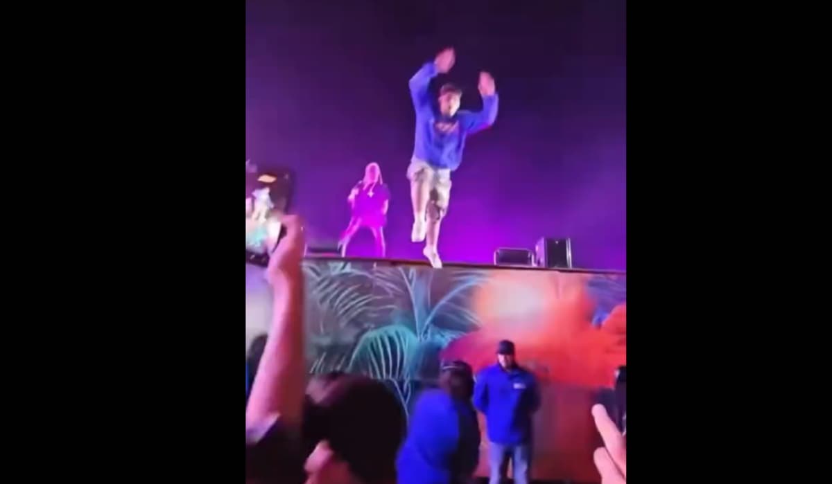 „Sari, mă, dacă ești fan!” – de la concert, la terapie intensivă