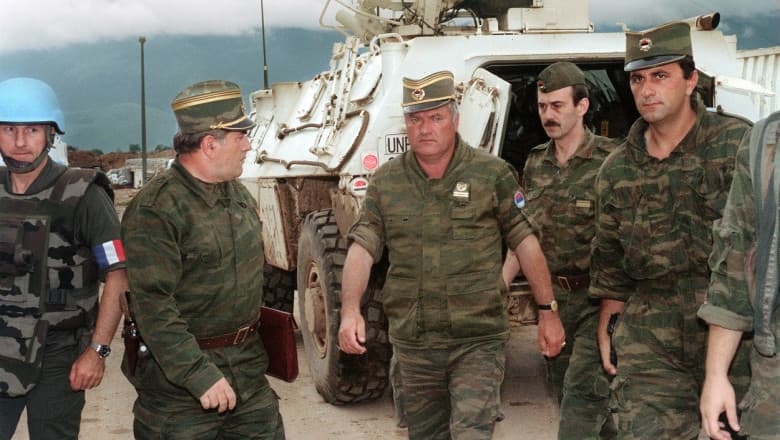 Ratko Mladic a murit.