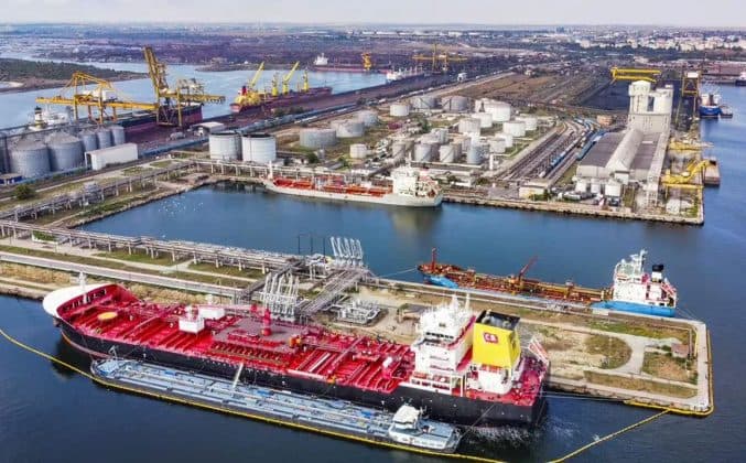 Grevă de avertisment la „Oil Terminal”, în Portul Constanța