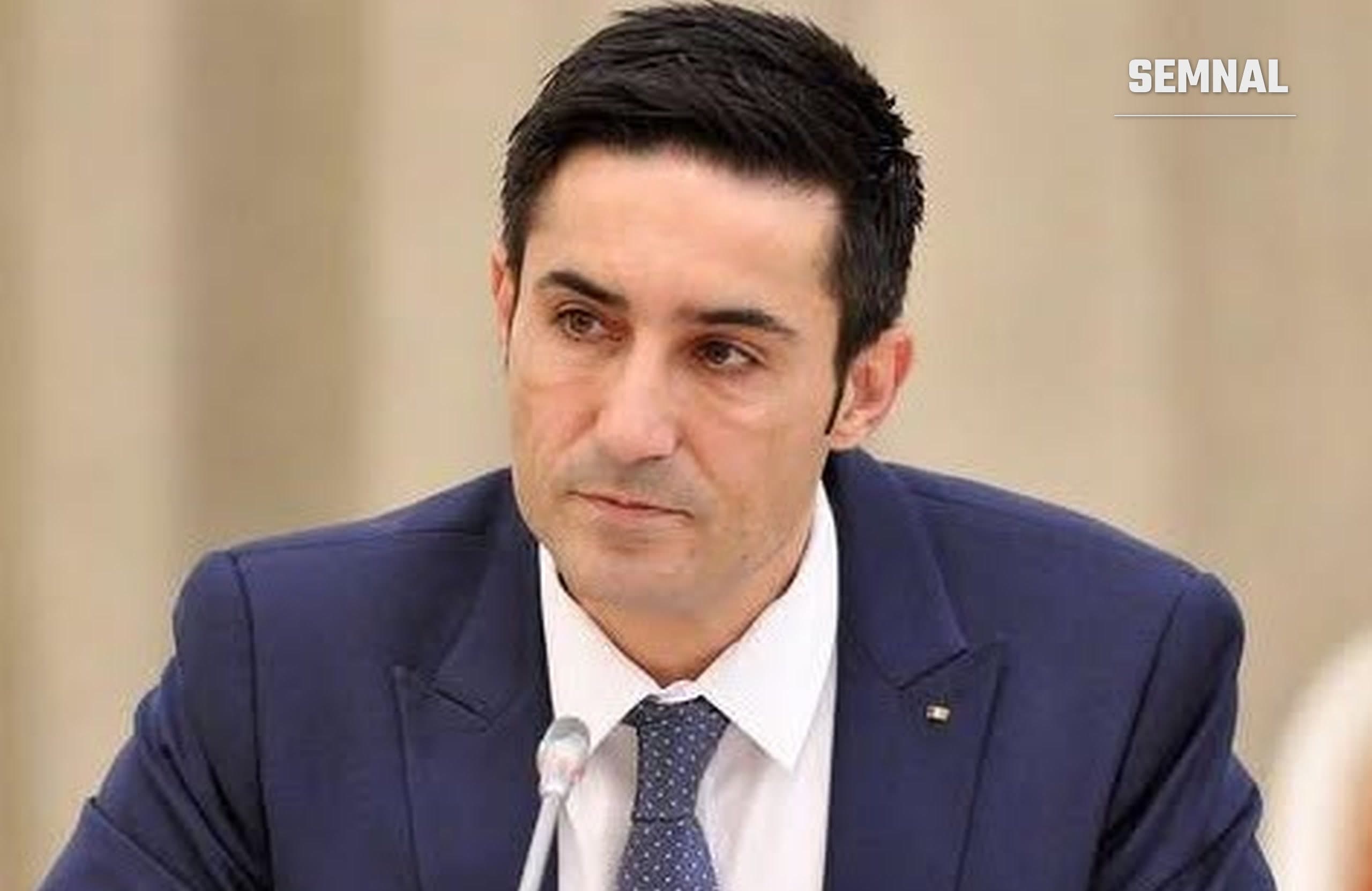 In imagine este Claudiu Manda, secretaul general al PSD.