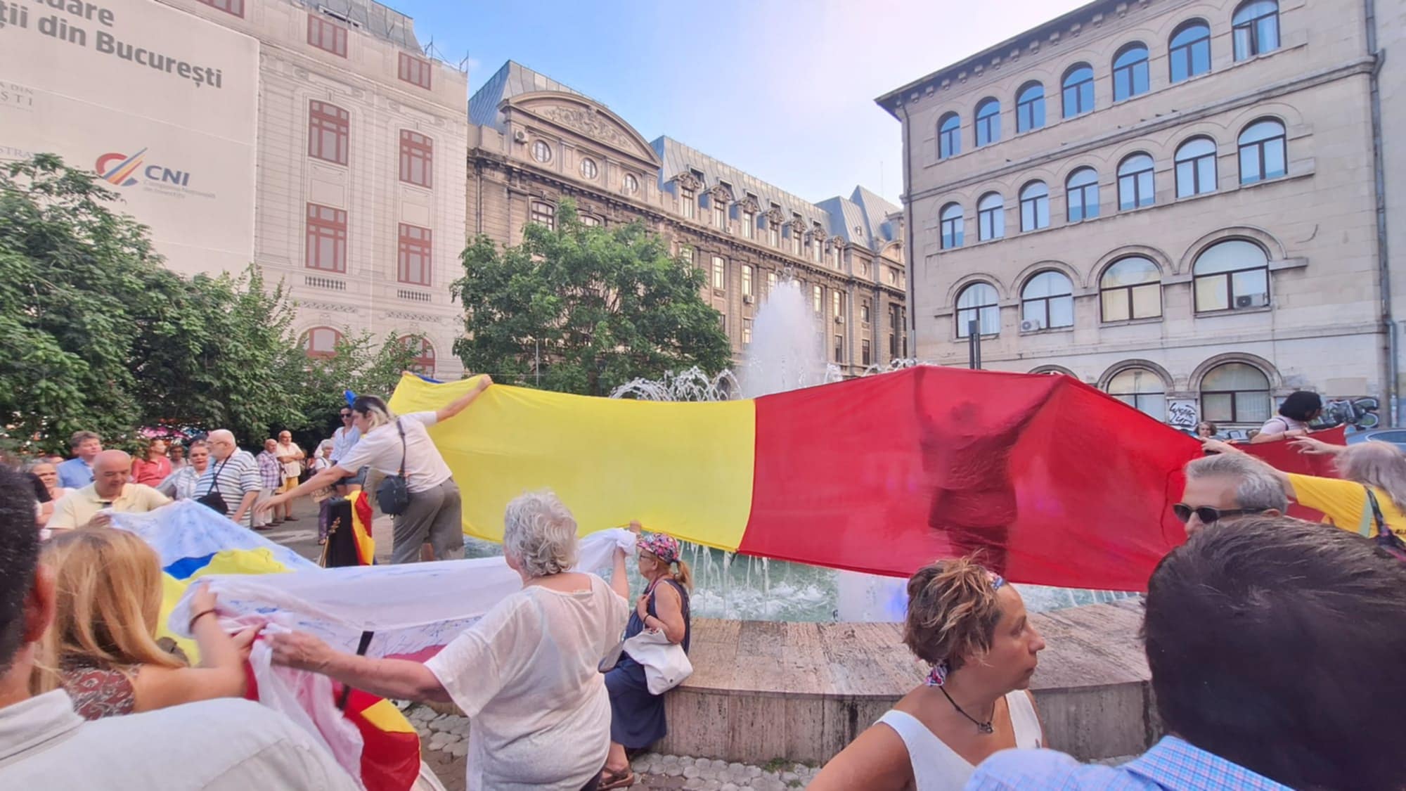 „A fost odată ca-n povești” – Piața Universității, 35 de ani mai târziu