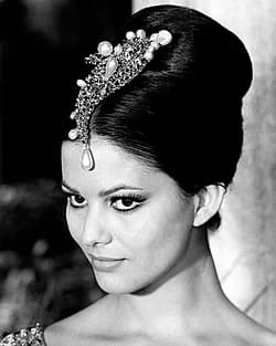 Claudia Cardinale s-a stins din viață la 87 de ani