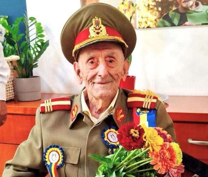 Respect etern pentru eroul care a scris istoria României: veteranul de 107 ani decorat de Președinte