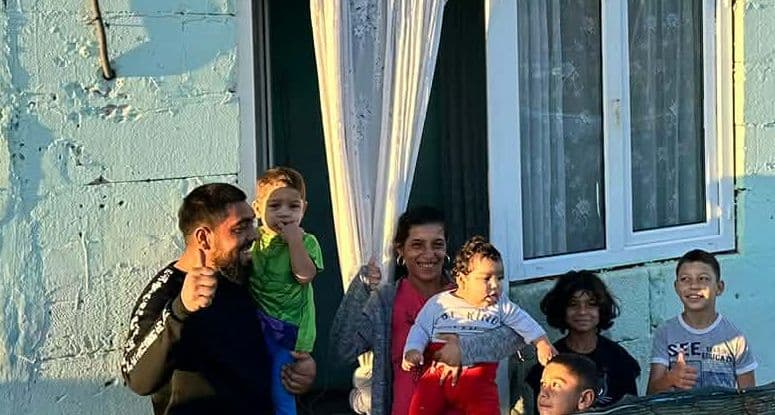 Poarta-Albă, locul unde binele vine pe două roți