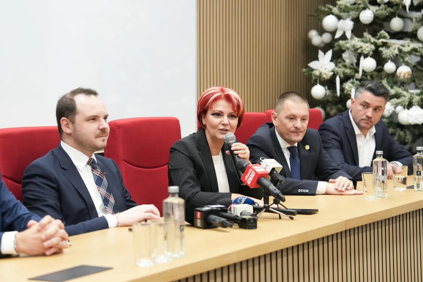 Lia Olguța Vasilescu îl acuză pe Bolojan că „i-a jefuit pe craioveni”