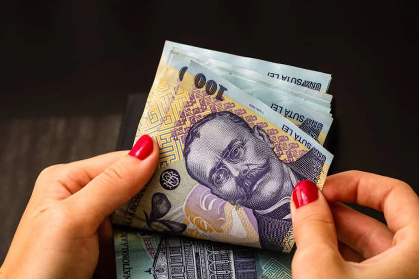 Escrocherie imobiliară în Iași