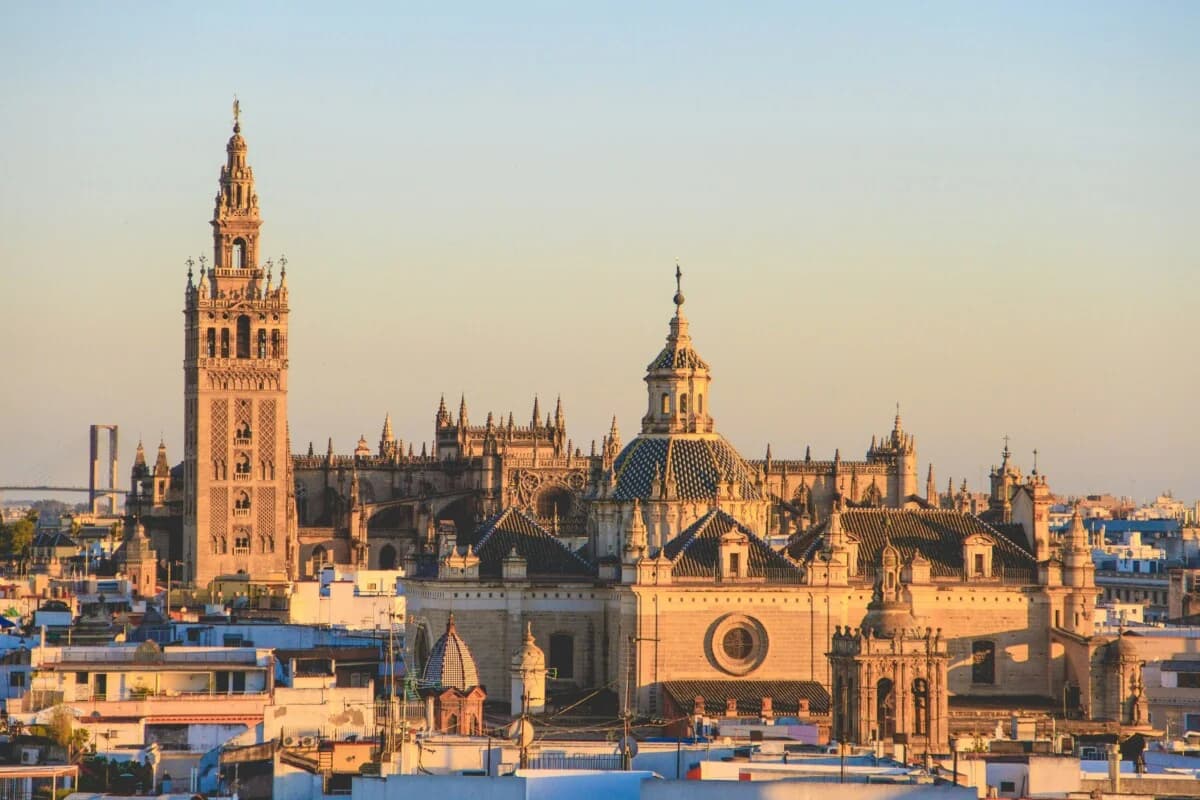 Sevilla, capitala Andaluziei care impresionează din primul moment