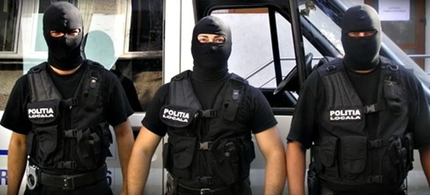 Polițist local din Craiova, cercetat după ce a bruscat un copil