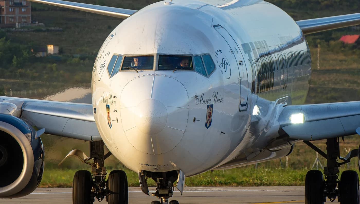 Bătaie pe Aeroportul Băneasa după un conflict în avion