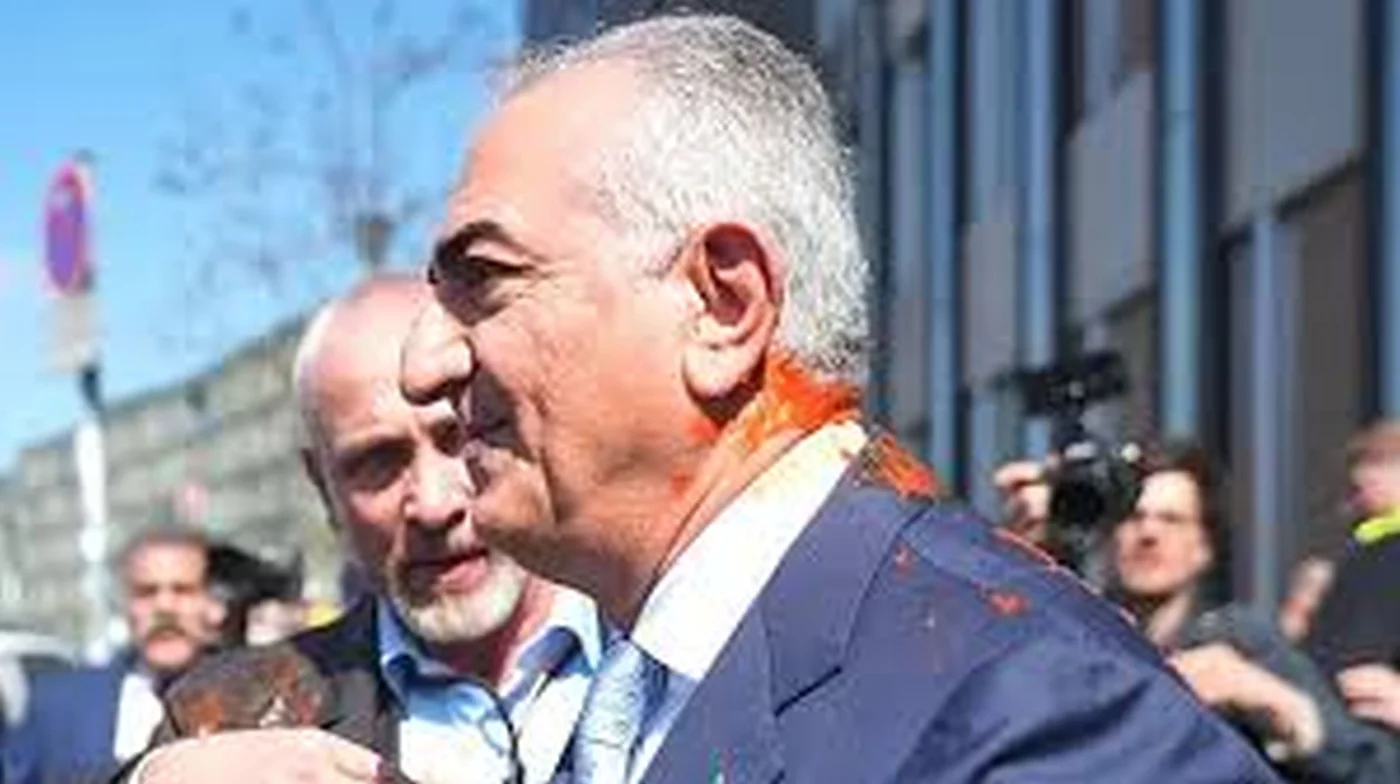 Reza Pahlavi, atacat la Berlin după o conferință
