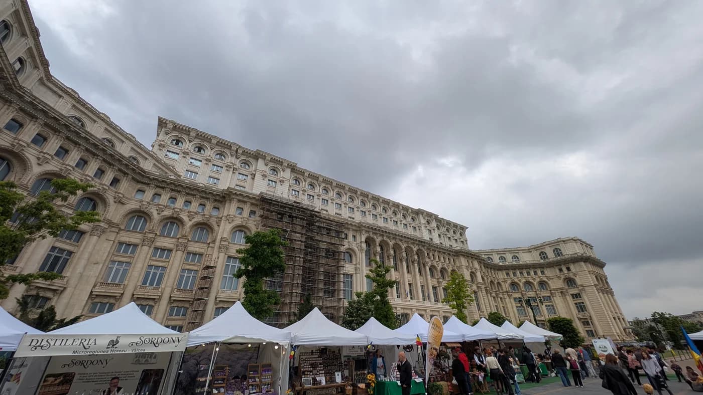 Zestrea Urbană aduce tradițiile românești în Grădinile Senatului