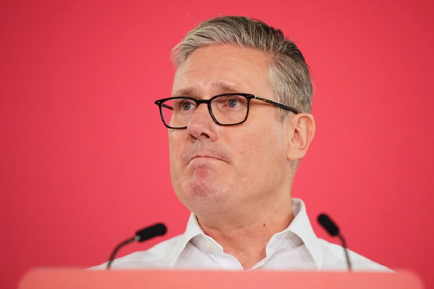 Criză în guvernul Starmer: un ministru demisionează