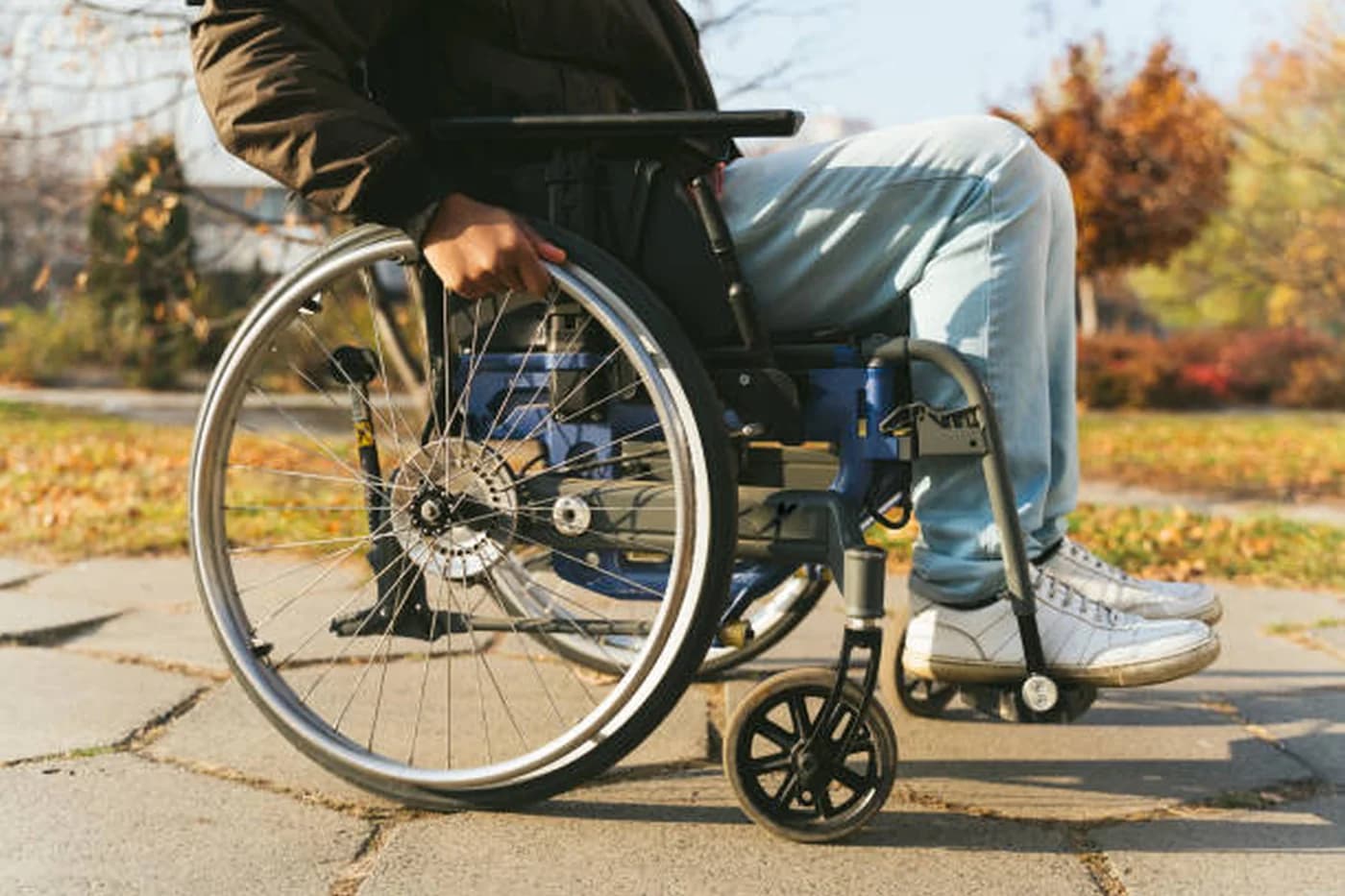 Bucureștiul testează taxiuri adaptate pentru dizabilități