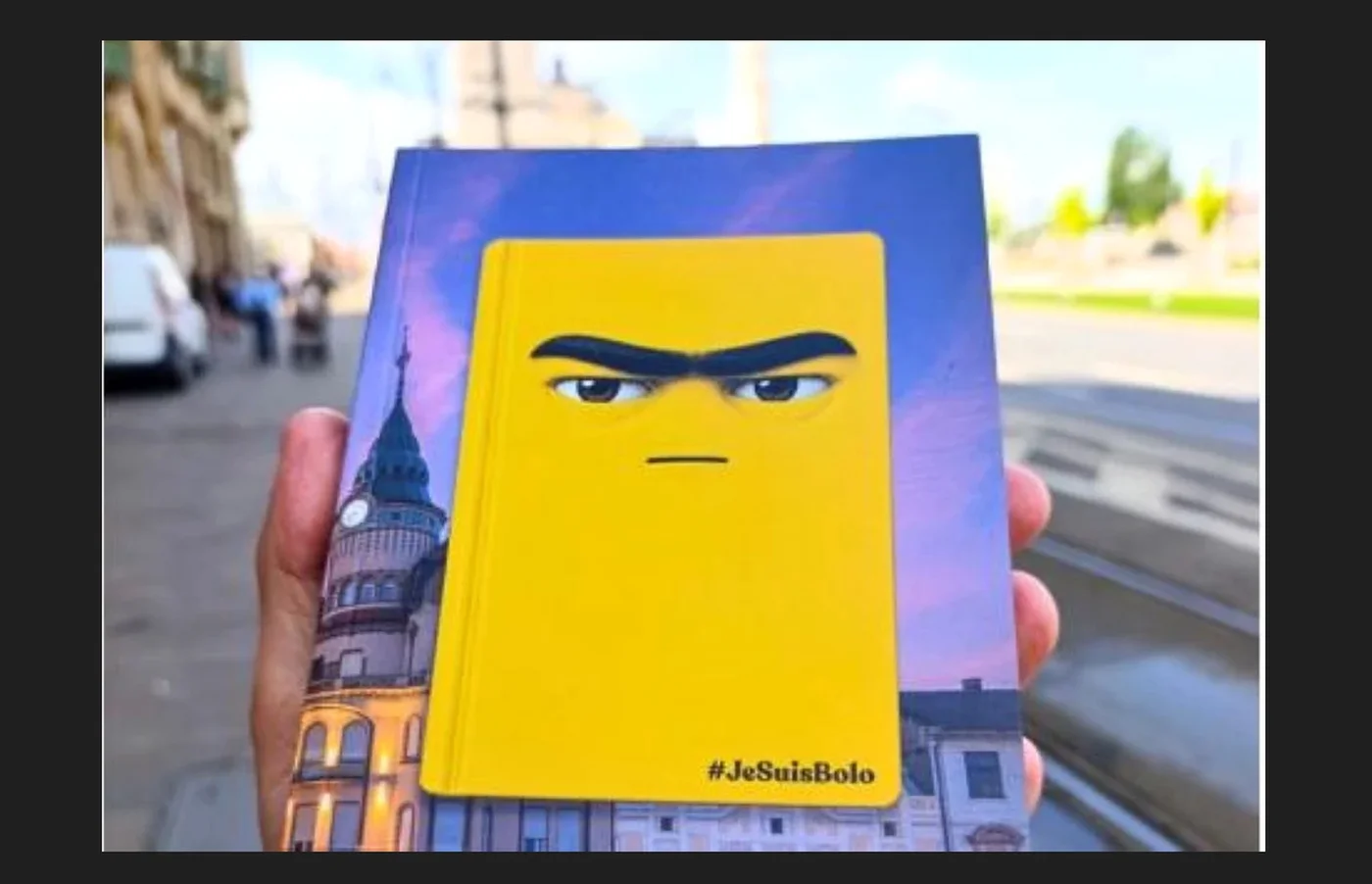 Carnețelul #JeSuisBolo, atracția Târgului Gaudeamus din Oradea