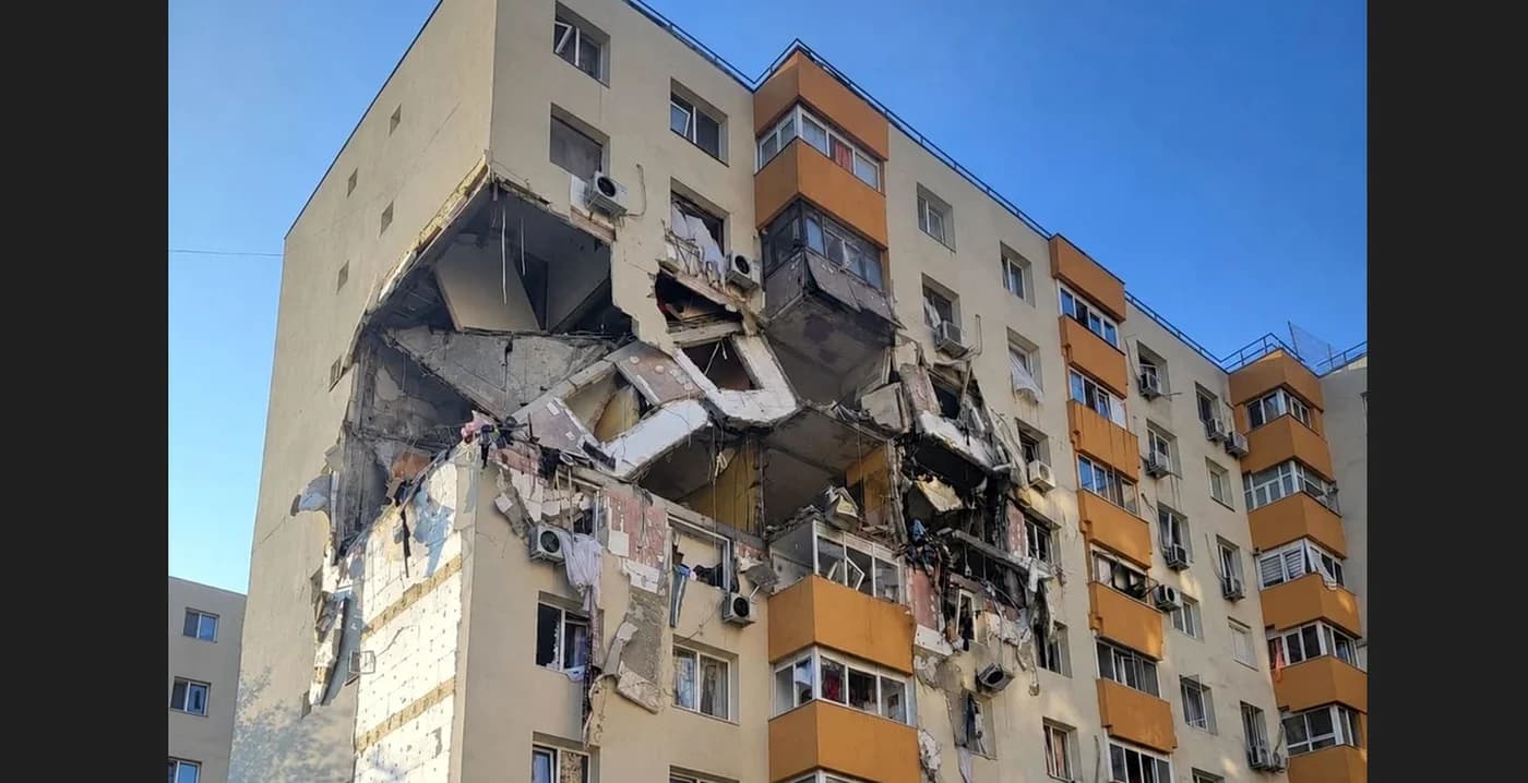 Blocul din Rahova: când pot intra locatarii după explozie?