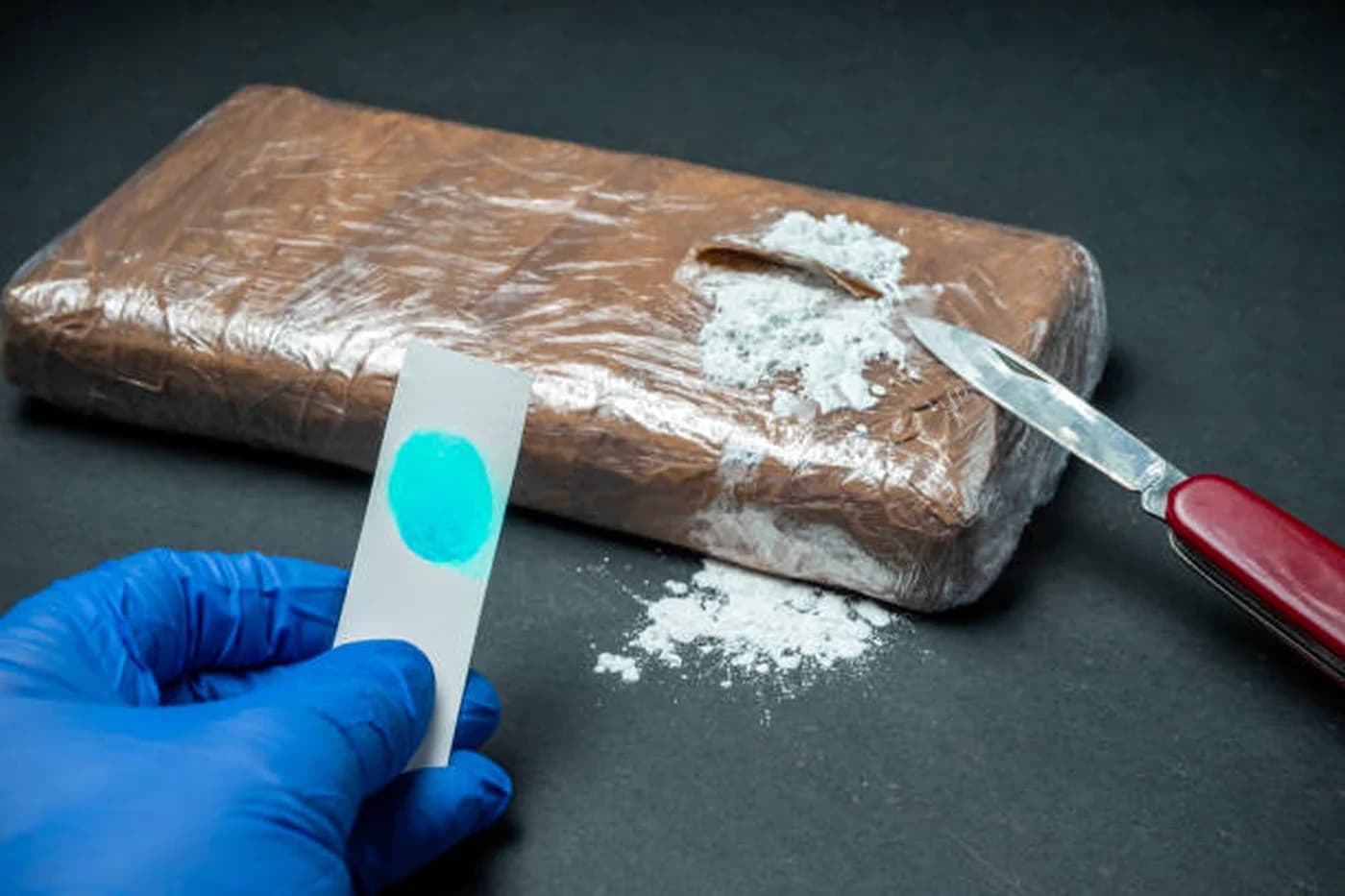 Cocaină vândută într-o vulcanizare din Iași