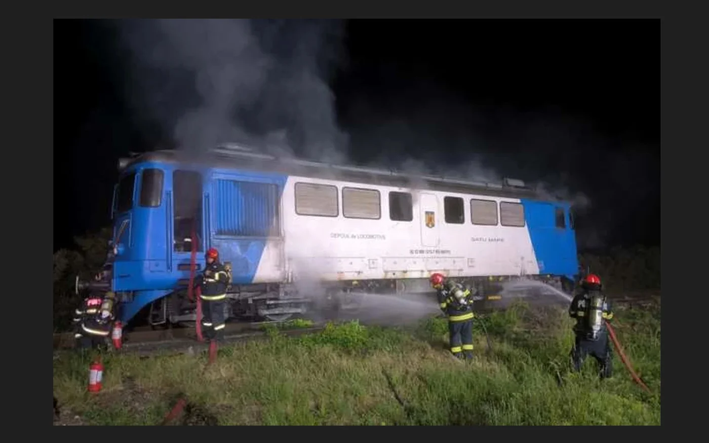 Incendiu la locomotiva unui tren de pasageri în Bihor