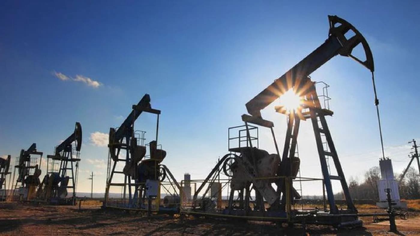 Petrolul se ieftinește: cotațiile ating minimul ultimelor trei luni