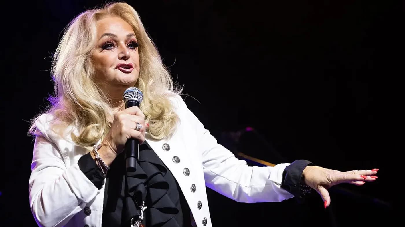 Bonnie Tyler iese din comă, dar rămâne la terapie intensivă