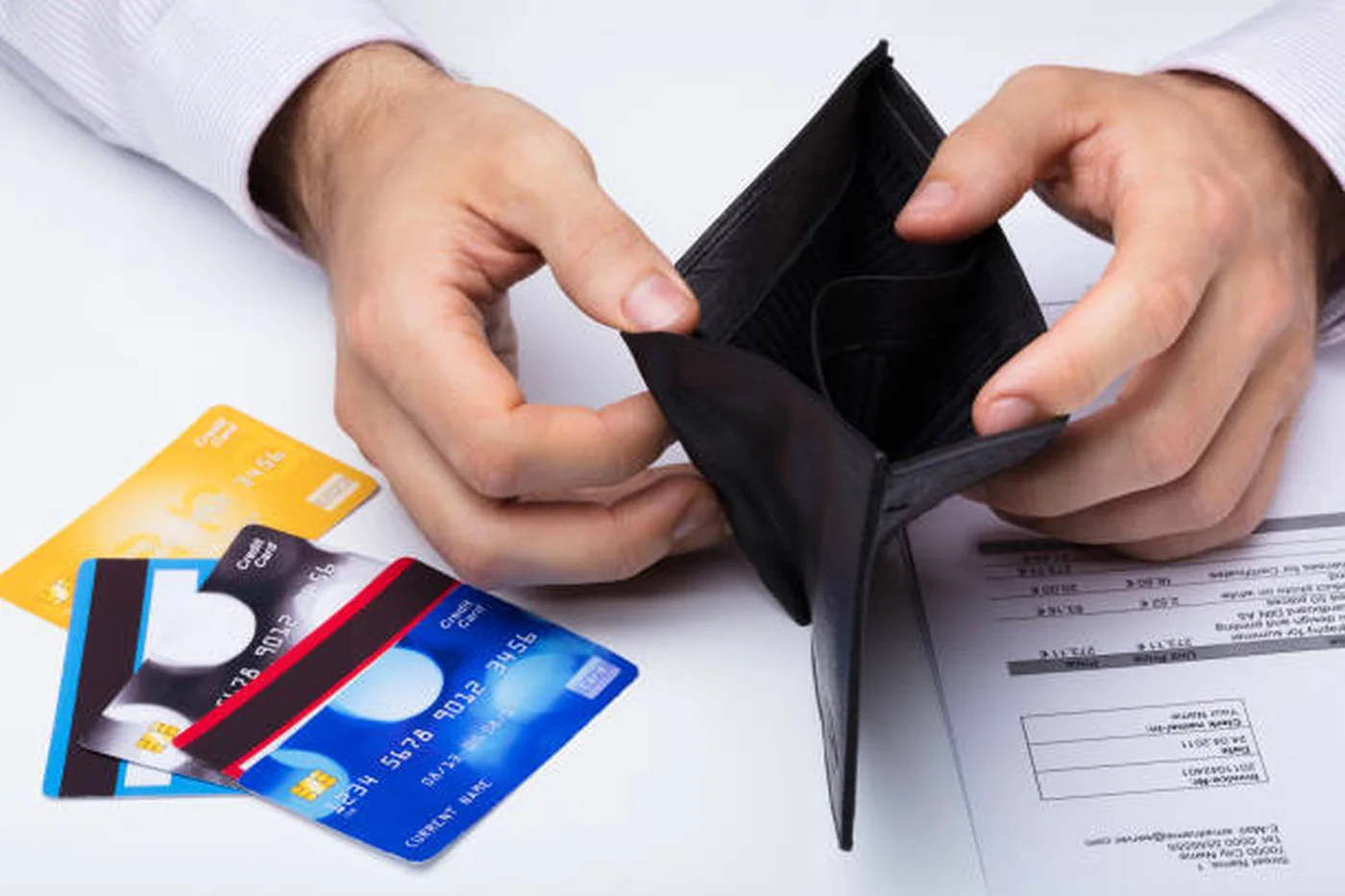 Tot mai multe companii mari intră în insolvență