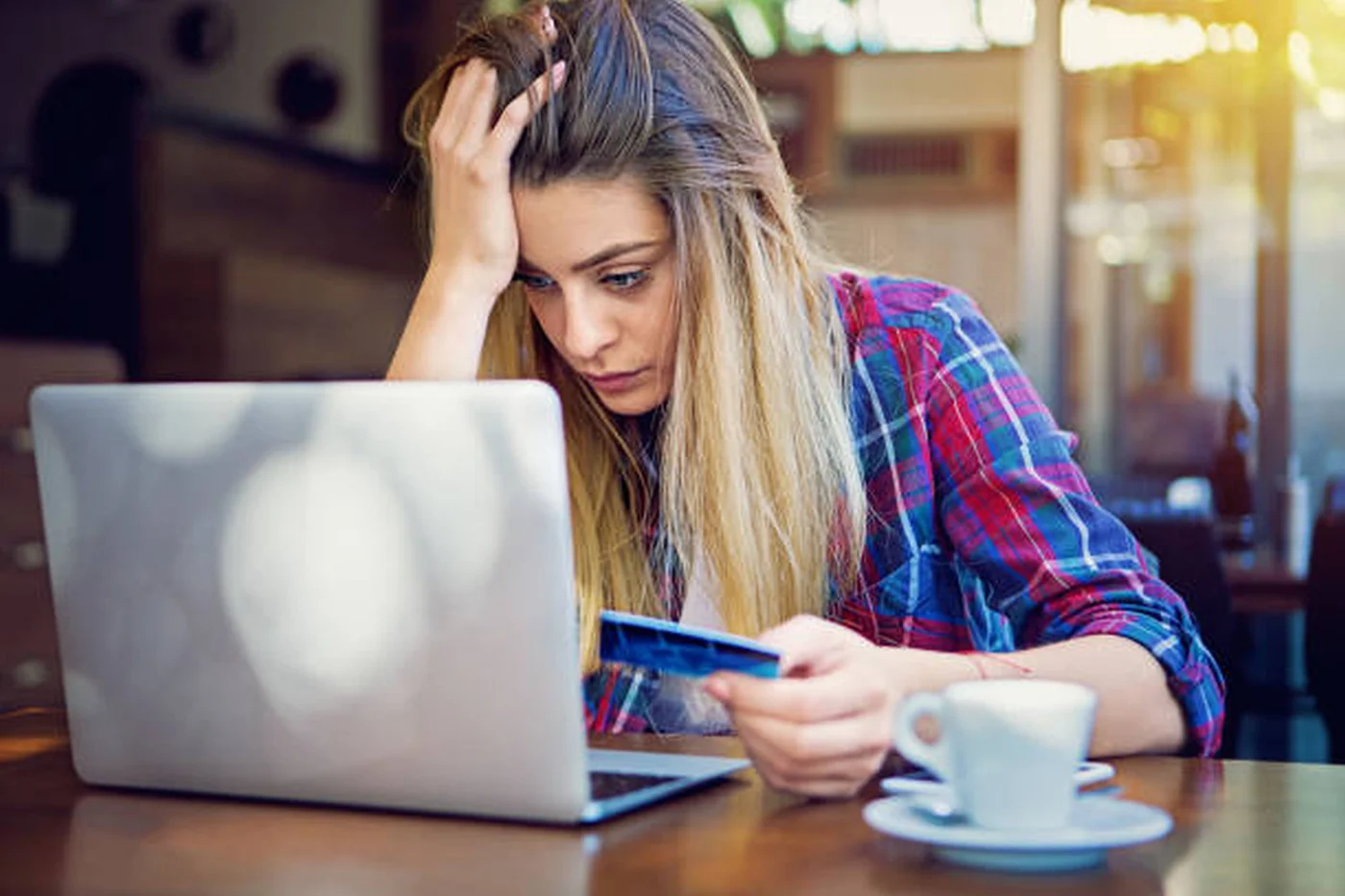 Taxă de 3 euro pentru coletele mici din afara UE din 2026