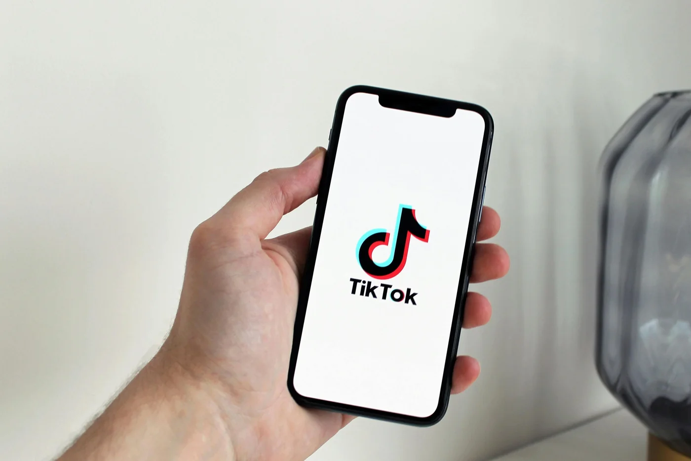 Provocarea Benadryl de pe TikTok, fatală pentru o adolescentă