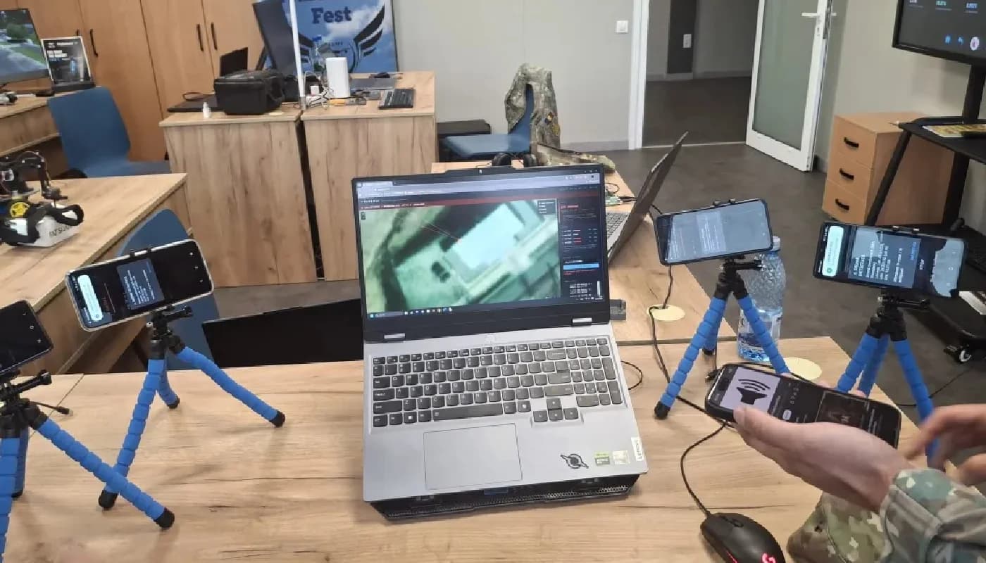 Doi studenți români au creat un sistem de detectare a dronelor