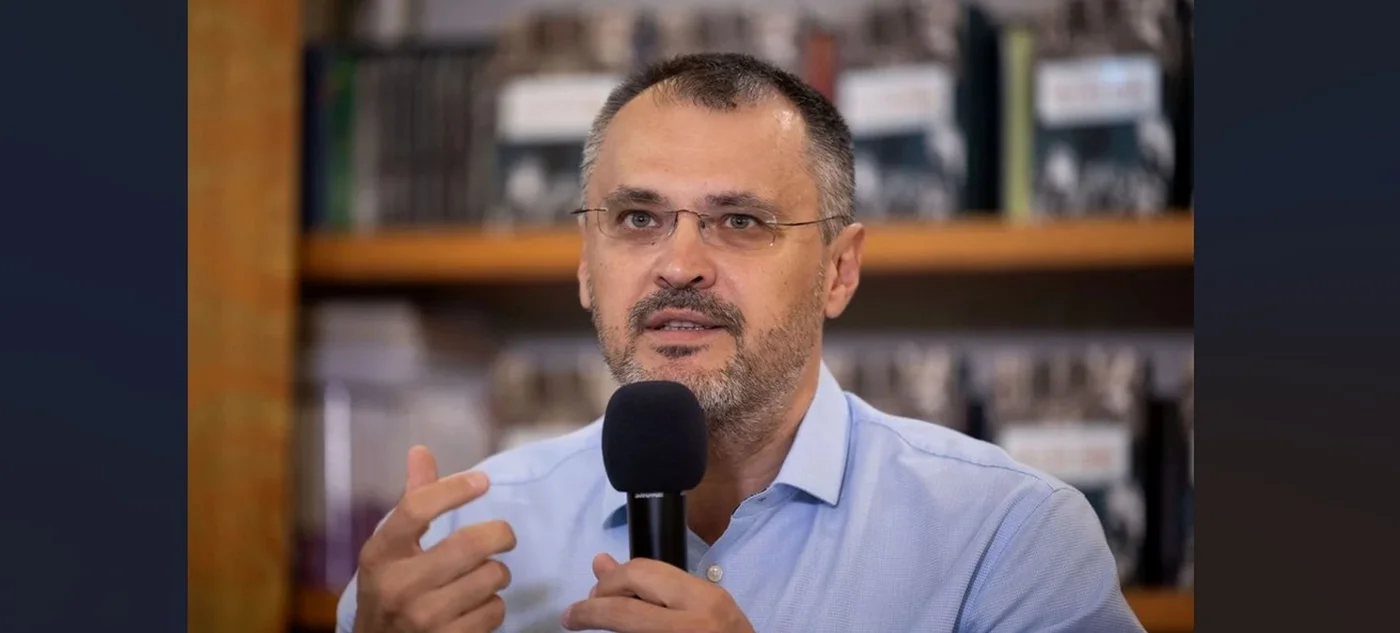 Cristian Ghinea îl atacă pe Nicușor Dan în USR