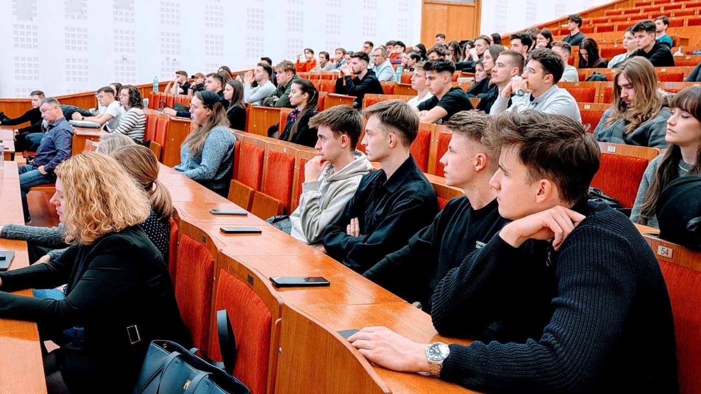 Concurență record la facultatea de calculatoare