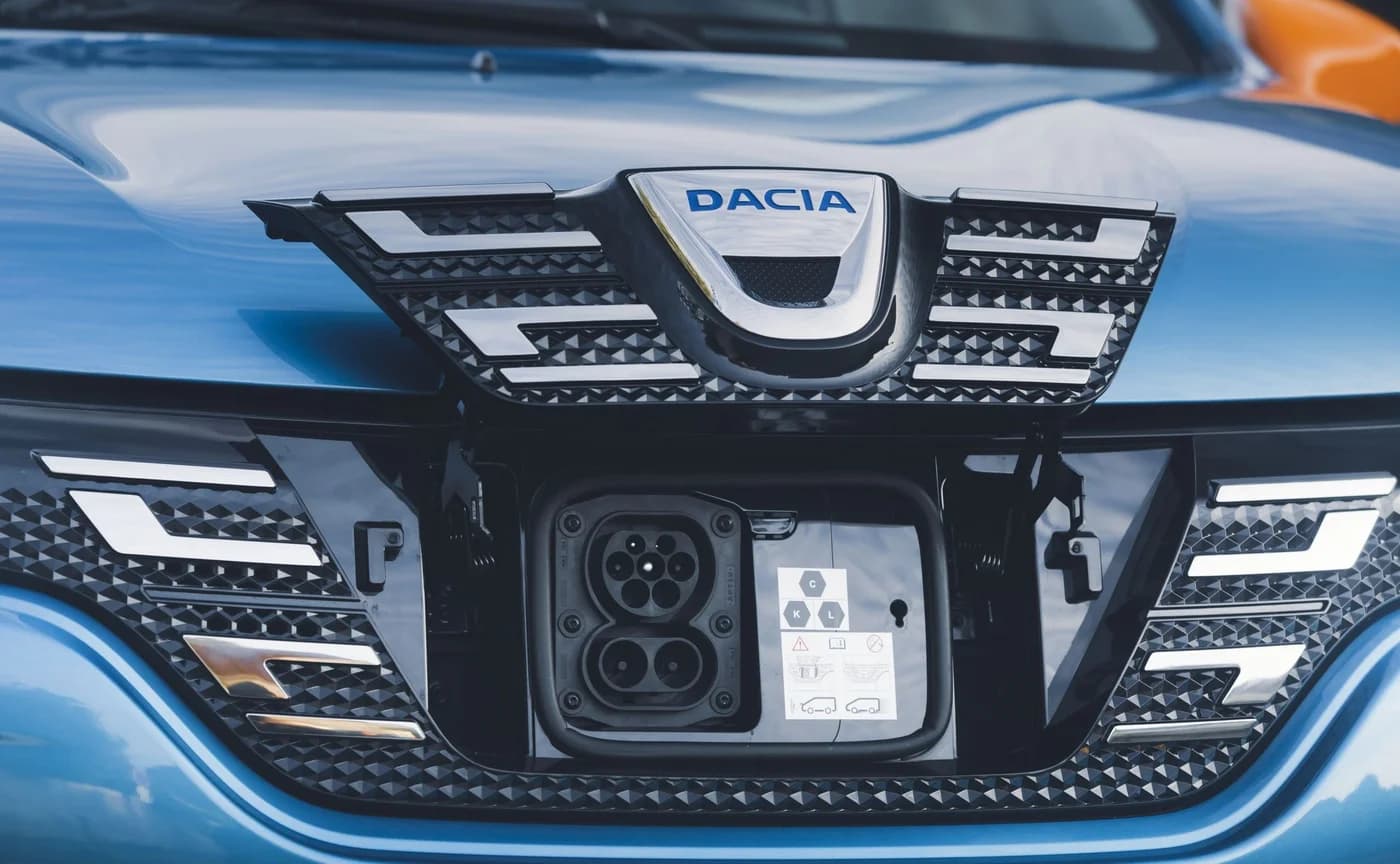 Dacia pregătește noua generație Spring pentru 2026
