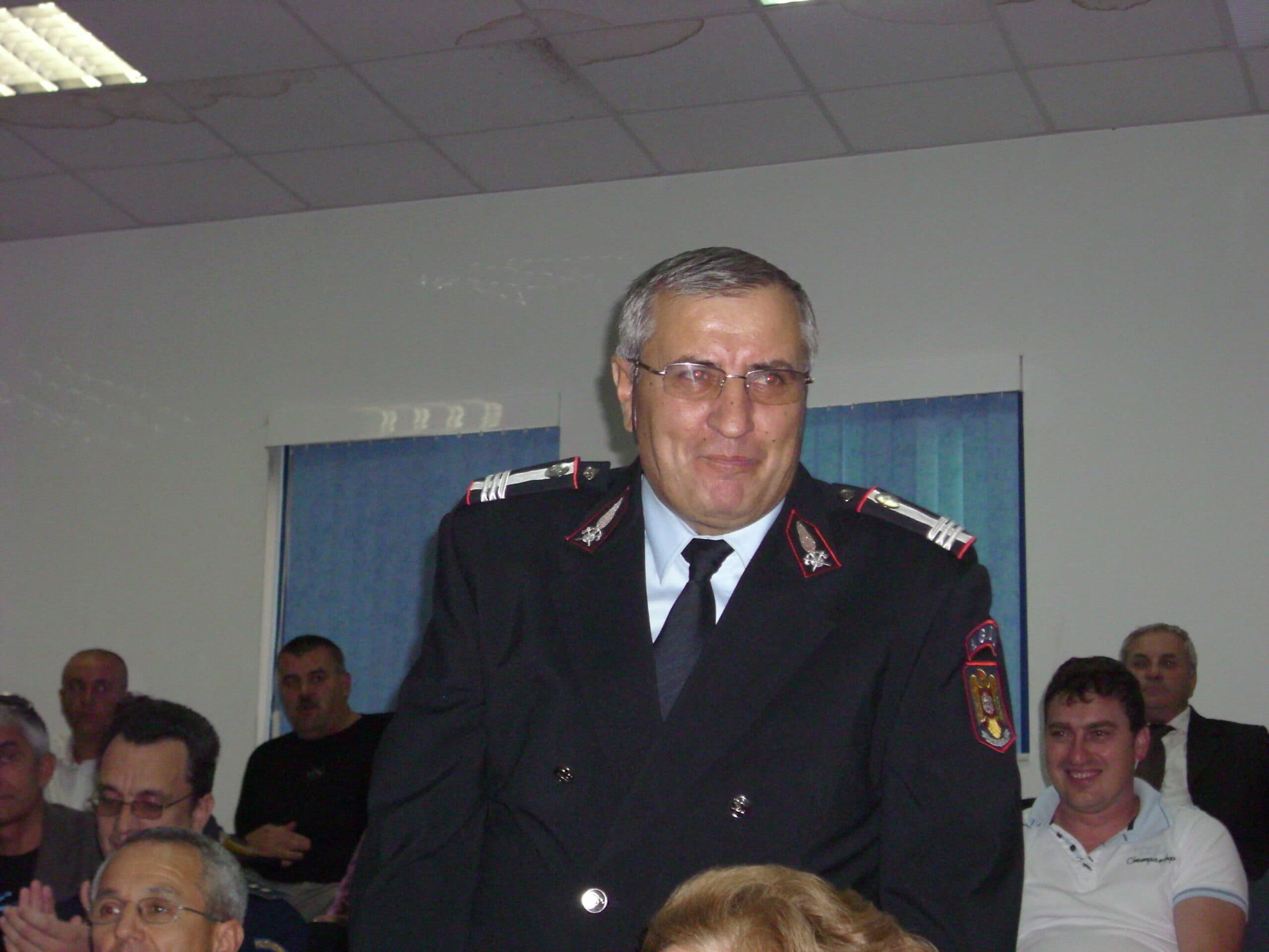 Şefi noi la ISU şi „Permise şi Înmatriculări” — Politică