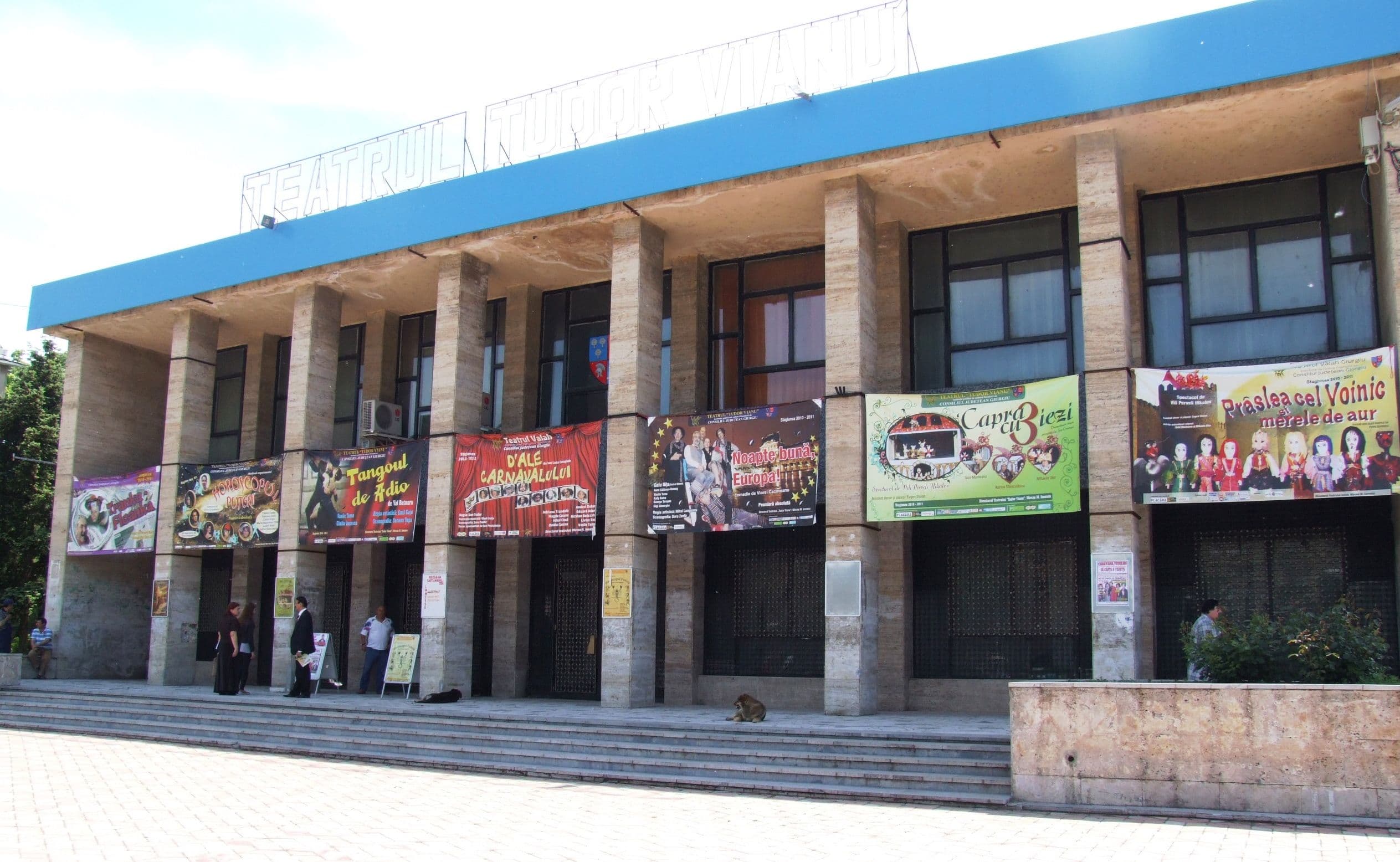 GIURGIU: Concursul "Dramaturgie in doi"