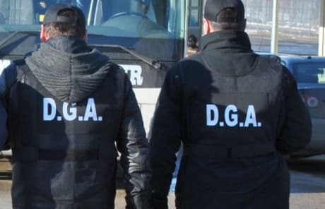 Un poliţist din Ilfov a fost reţinut după ce a fost prins când primea o şpagă de 1.000 de lei — Justiție