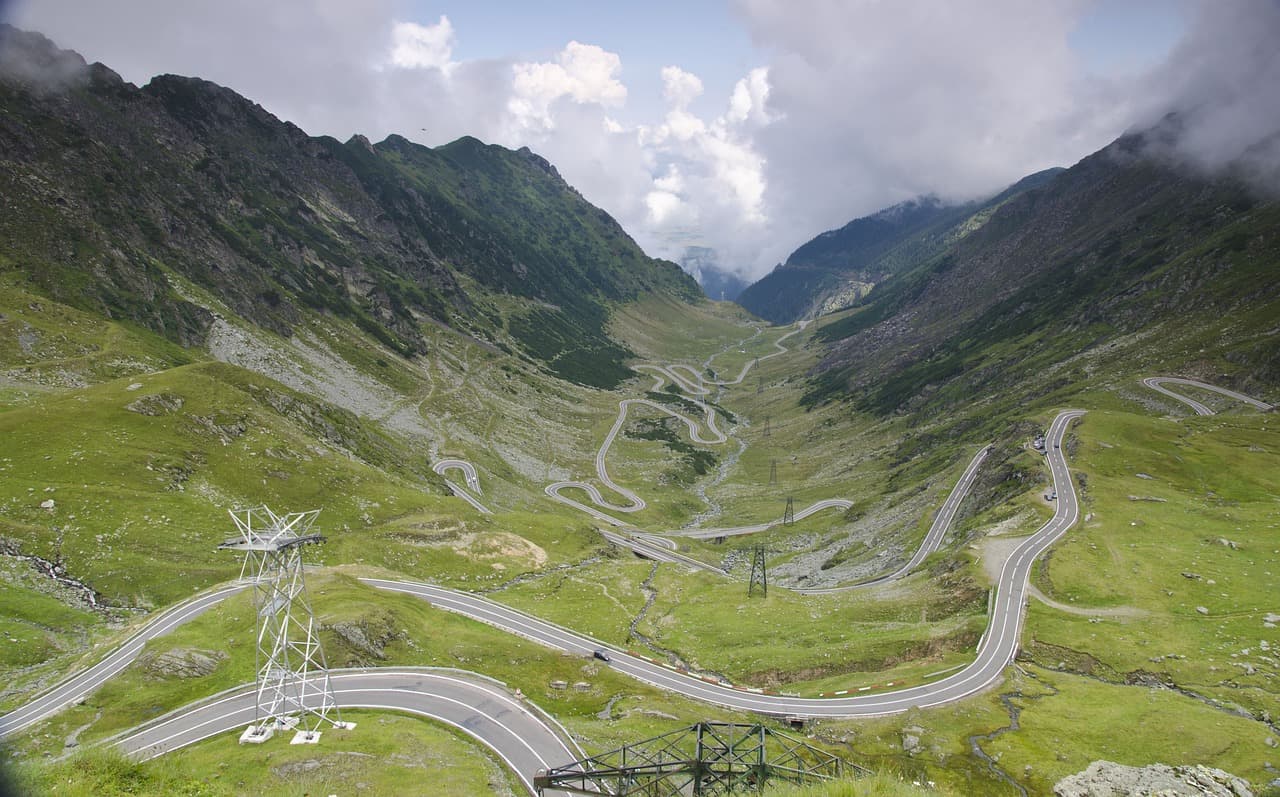 Transfagarasanul, un drum de poveste — În jurul lumii