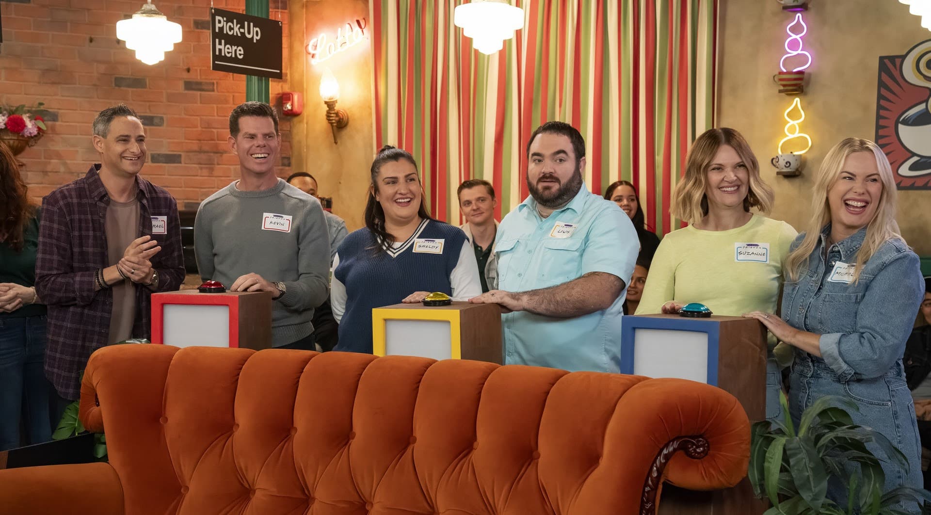 Primul episod din „FAST FRIENDS", noul game show bazat pe serialul fenomen „Prietenii tăi” („FRIENDS”), este deja pe Max