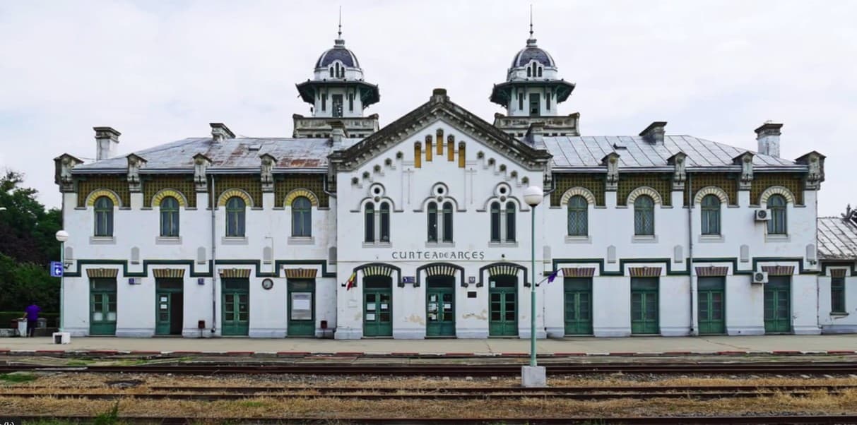 Gara Curtea De Arges