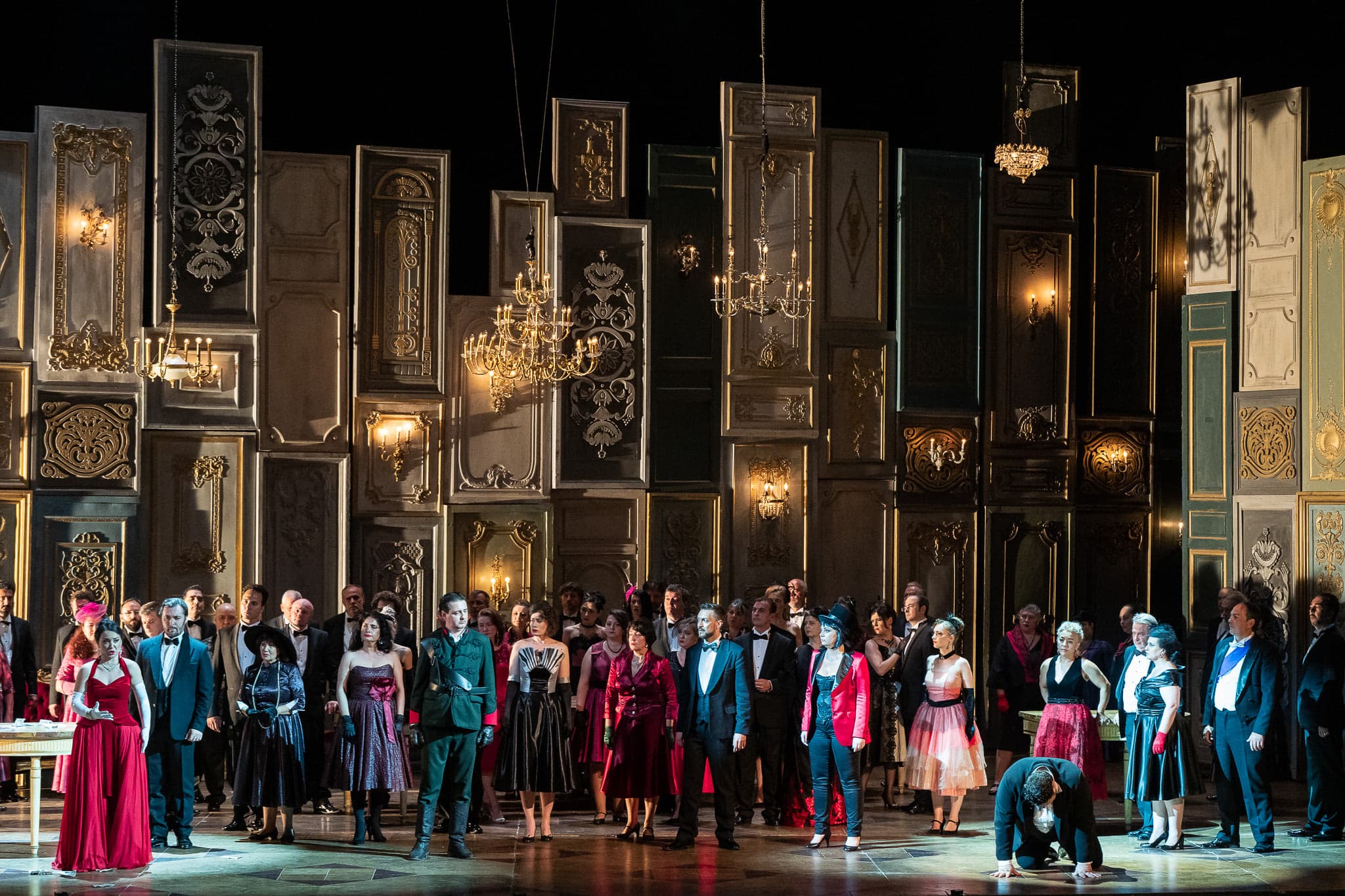 Puterea eternă a dragostei și a sacrificiului: Opera Națională București deschide anul 2025 cu sold-out „La Traviata”