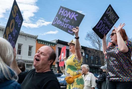 Protest Impotriva Lui Musk