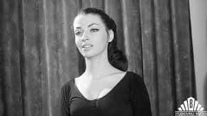 Actrita Julieta Szonyi