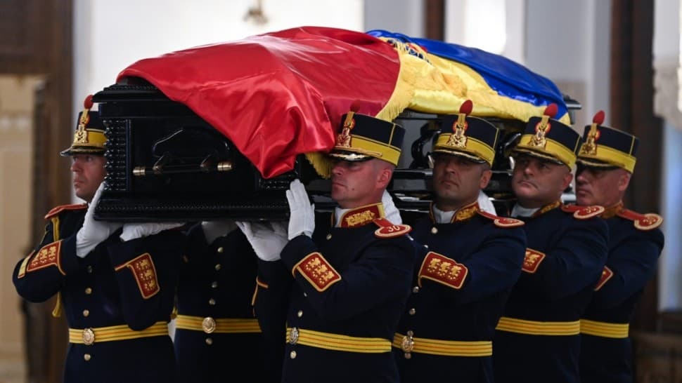 Prezență redusă la înmormântarea lui Ion Iliescu — Istorie