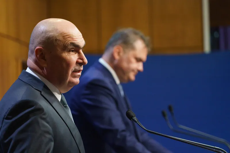 Prahova, Argeș și Suceava, în topul județelor afectate de o reducere a posturilor din administrație cu 40%