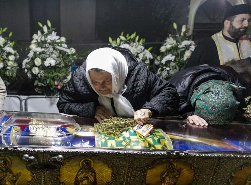 Sfânta Cuvioasă Parascheva 2025: Sărbătoare cu cruce roșie în calendar. Tradiții și semnificații pen — Sănătate