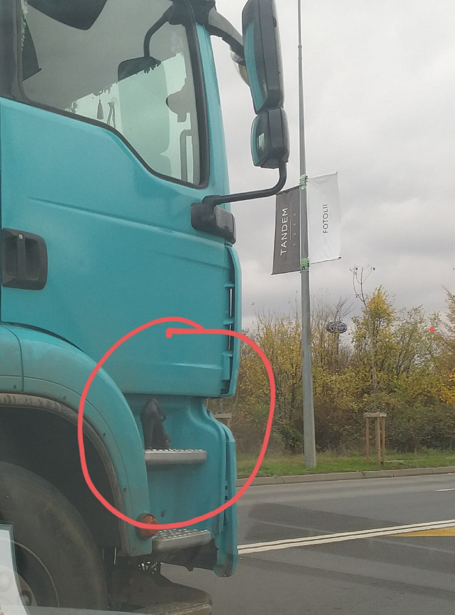 Cenușăreasa și-a pierdut pantoful