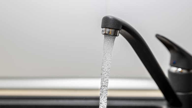 Apa din Curtea de Argeș și comunele învecinate rămâne nepotabilă din cauza unei bacterii — Societate