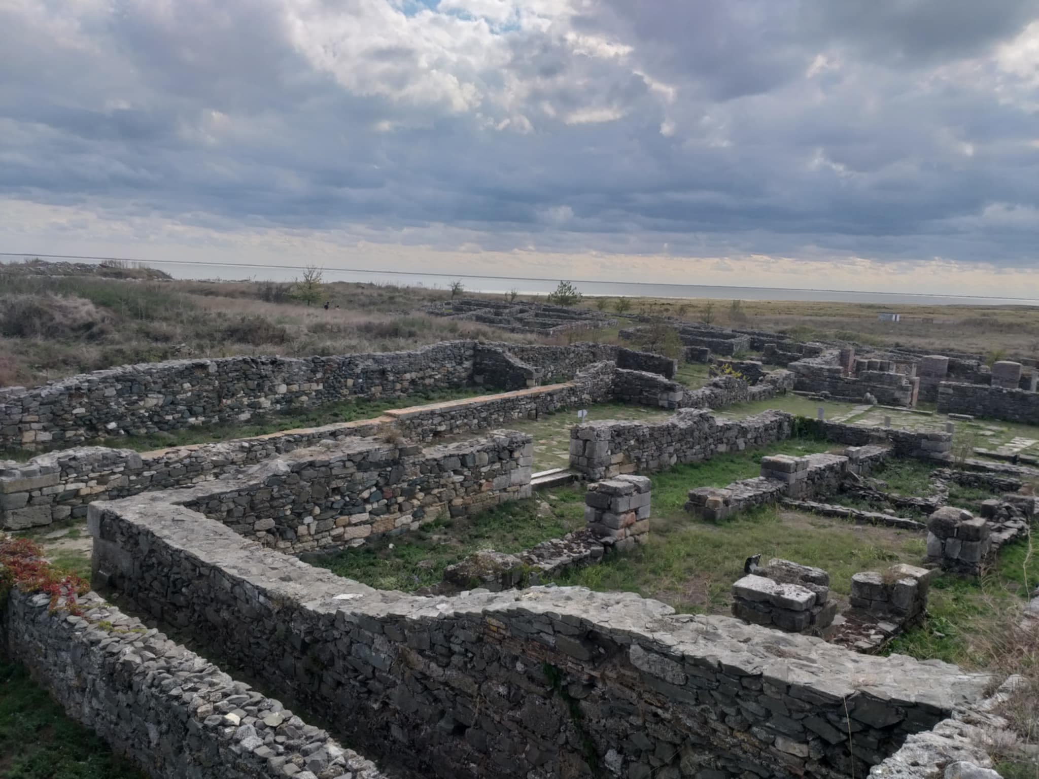 Peste 30 de  morminte romane descoperite la Constanța: lucrările la spital, întârziate și costuri suplimentare de jumătate de milion de euro