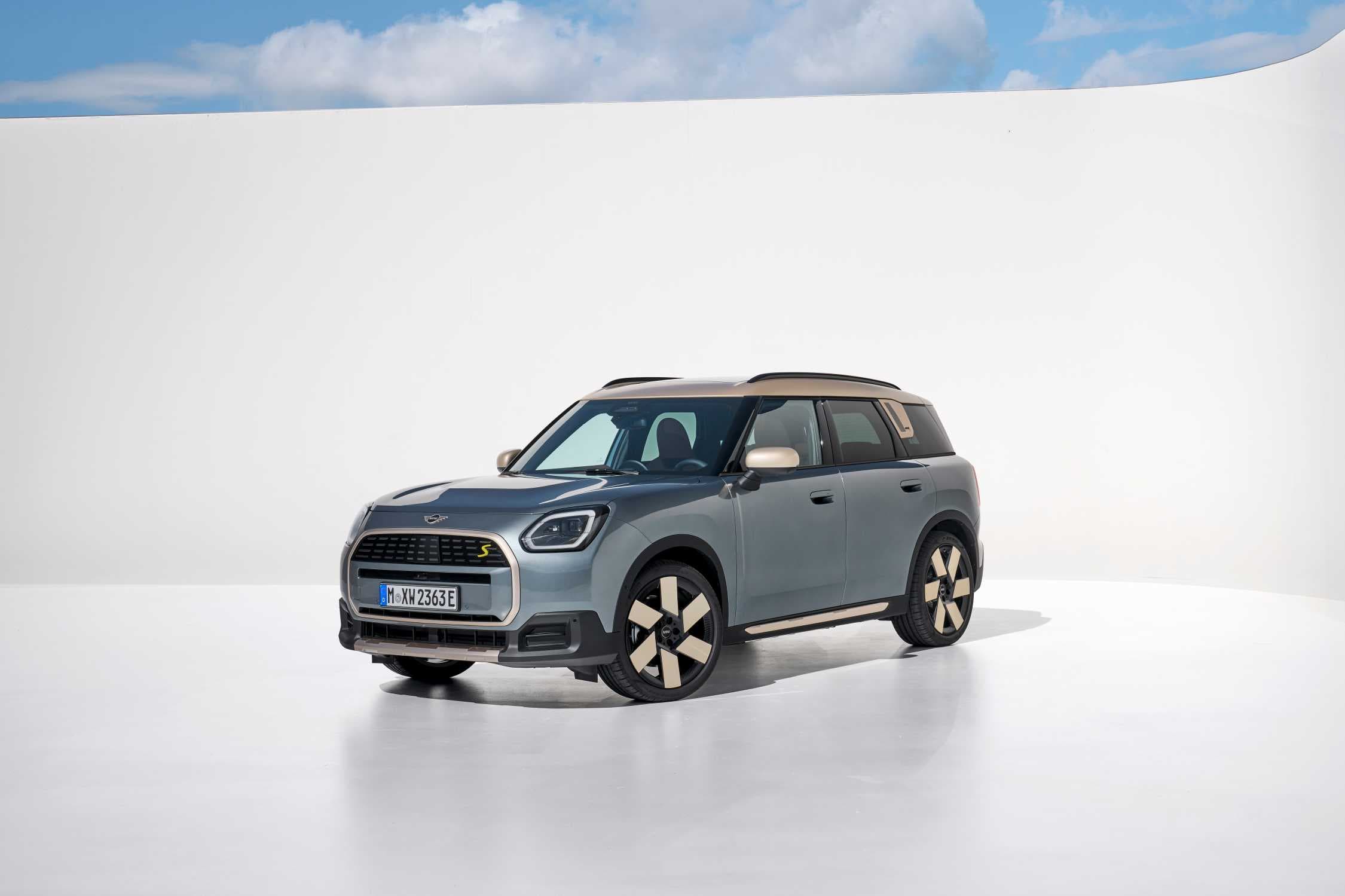 MINI Countryman primește o versiune de bază: prețuri de la 30.000 de euro